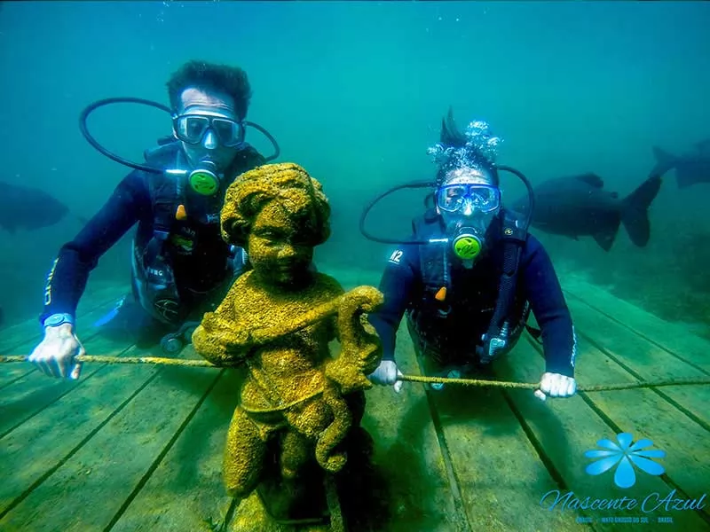 mergulho-nascente-azul