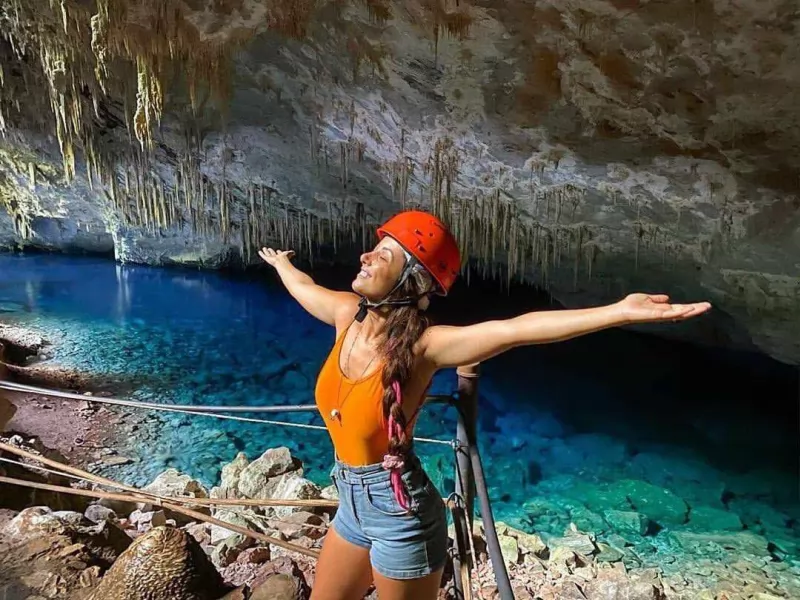 Alegria Pura Na Gruta Azul Pacote de 4 dias em Bonito: Gruta Azul