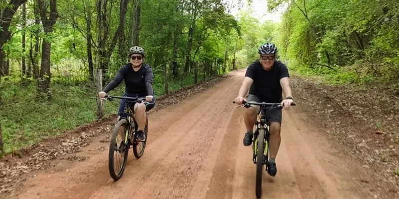 Passeio De Bike Em Bonito Ms Rota Catedral