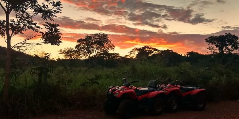 Quadriciclo Em Bonito Ms Trilha Boiadeira Por Do Sol