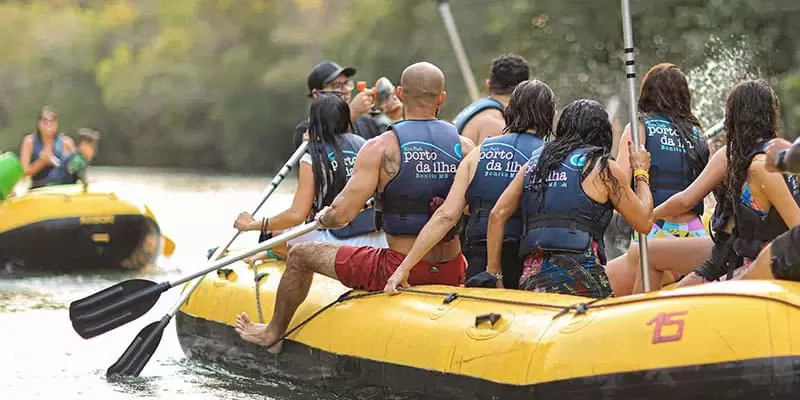 Passeio De Bote Em Bonito Ms