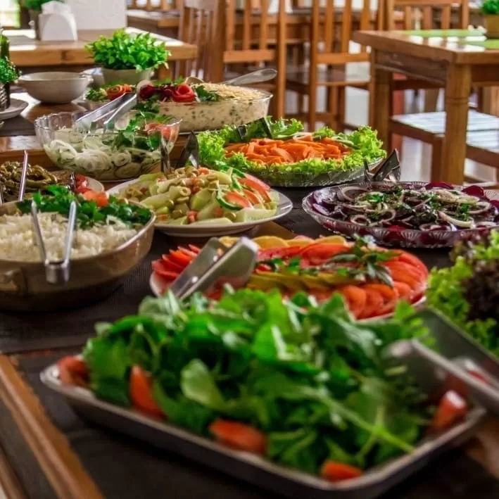 Saladas Buffet Serra