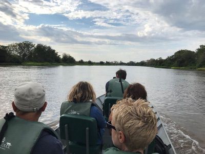 Passeio De Barco No Rio Miranda