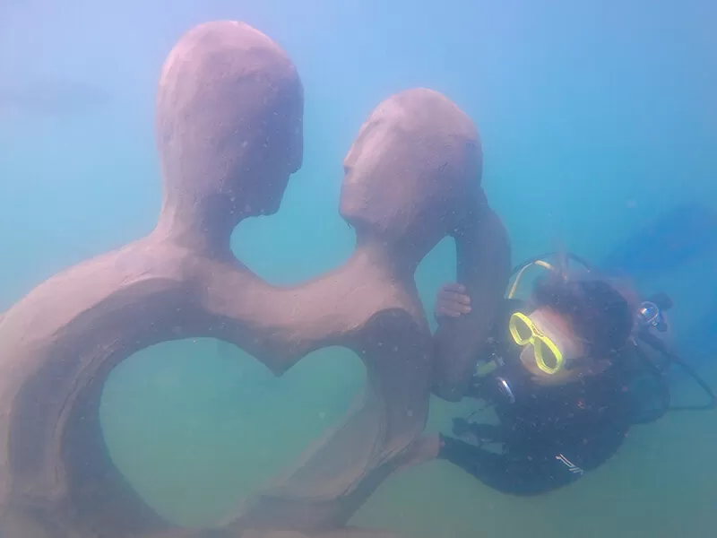 Casal Museu Subaquatico Em Bonito Ms Nascente Azul