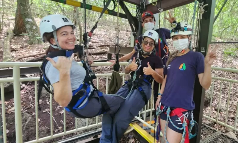 Entrada Da Caverna Abismo Anhumas Em Bonito MS