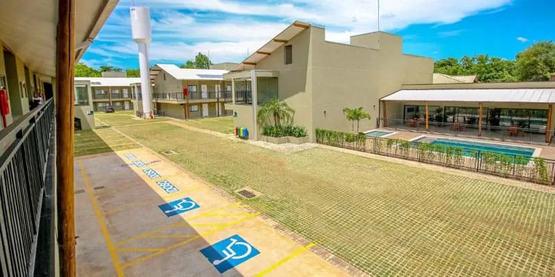 Hotel Em Bonito Promenade Suites Piscina