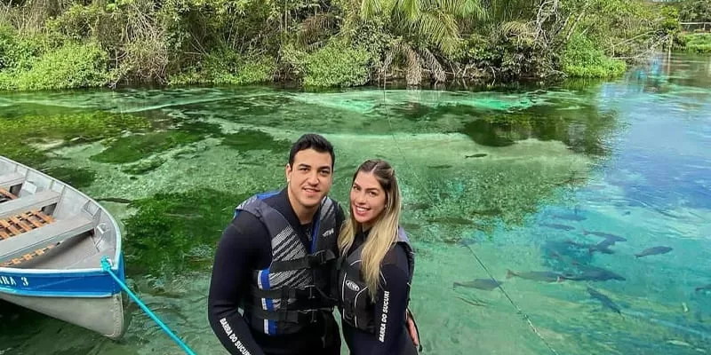 Flutuacao Barra Do Sucuri Em Bonito Casal