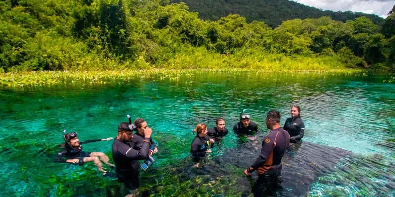 Flutuacao Rio Azul Bodoquena Ms Familia